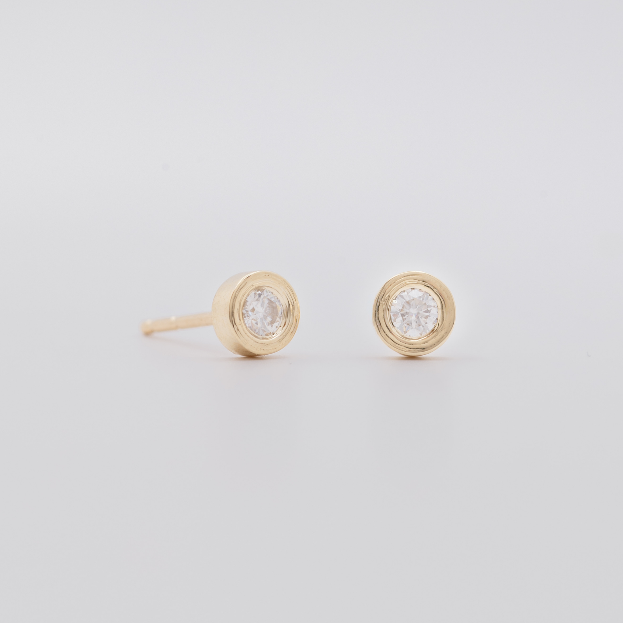 Daisy studs