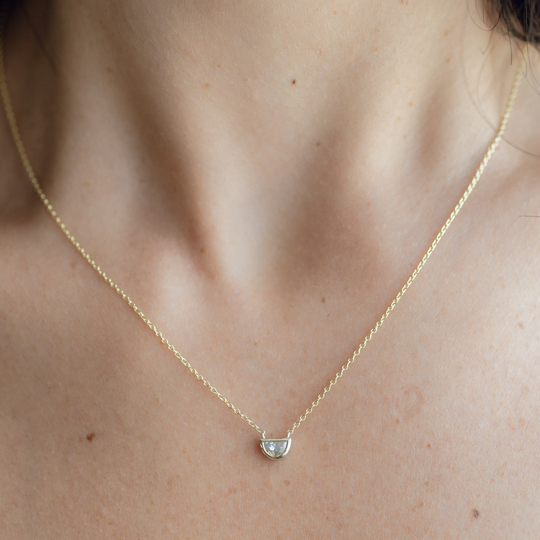 Half moon neckless